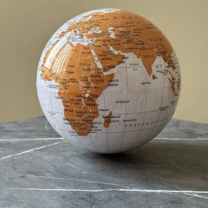 کره زمین گردان